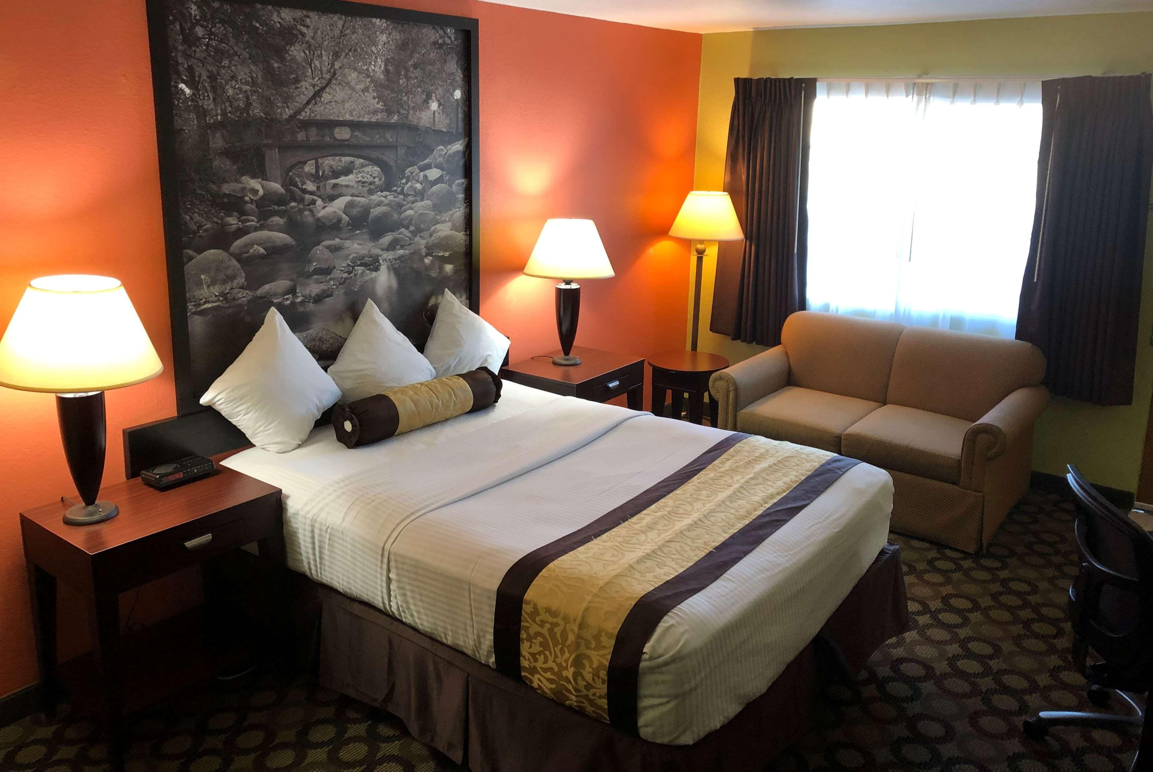 Super 8 By Wyndham Ontario Motel Dış mekan fotoğraf
